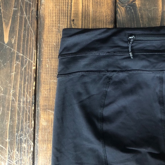Lululemon capris. - Picture 4 of 4